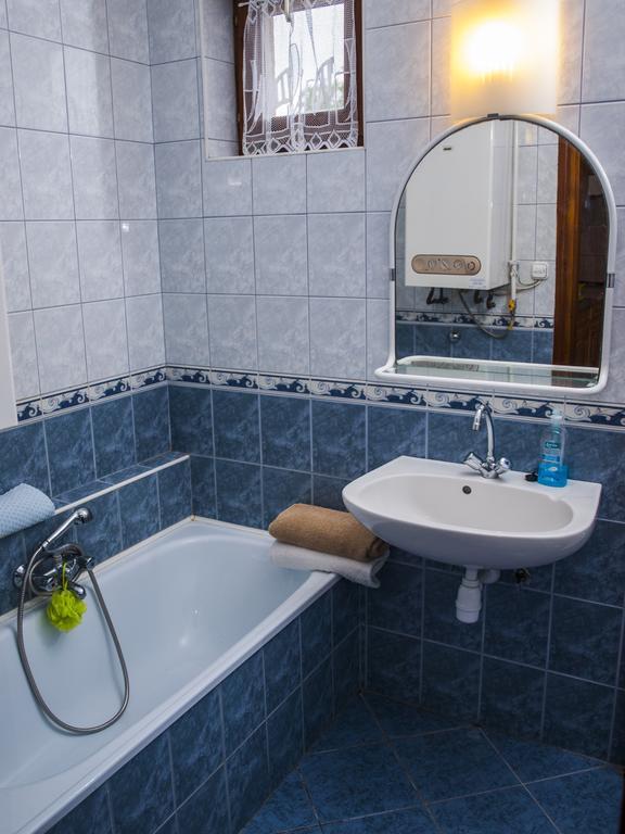 Flora Apartman Дьюла Экстерьер фото